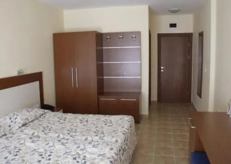 Aqua Dolphin Beach 3* Ράβντα